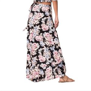 Gorgeous floral maxi wrap skirt BandOfGypsies size S